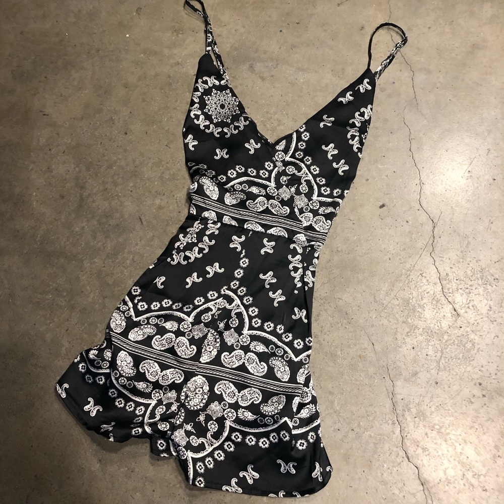 Nasty Gal Satin Romper Sz 4!! FREE SHIPPING!! #GS5